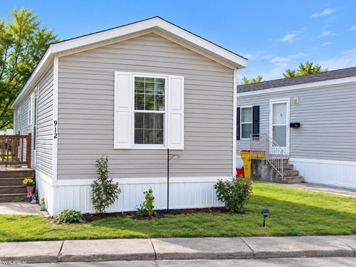 912 Cour Retta Street, Warren, MI, 48091 | Card Image