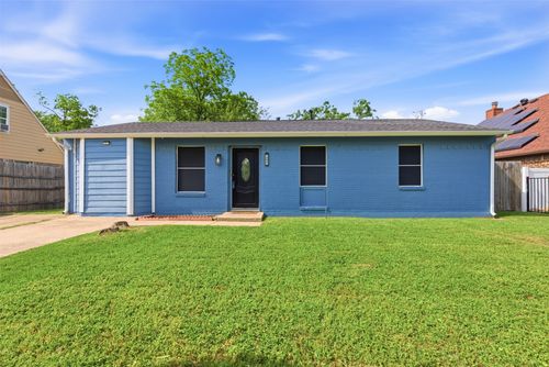 14021 Horseshoe Trl, Balch Springs, TX, 75180-4153 | Card Image