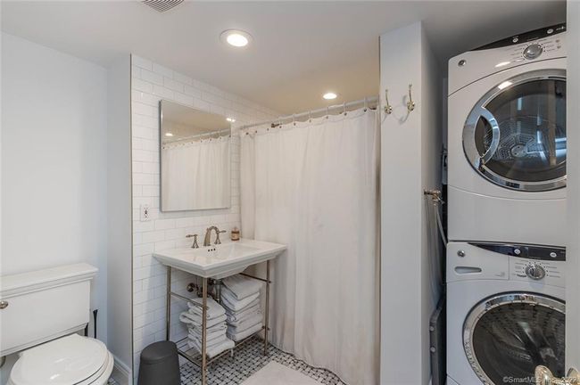 180 Putting Green Rd, House other with 3 bedrooms, 2 bathrooms and null parking in Fairfield CT | Image 24