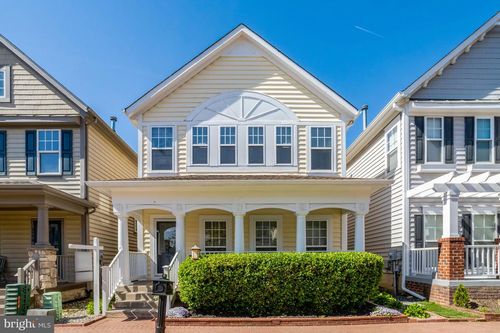 7768 Grandwind Dr, LORTON, VA, 22079-4730 | Card Image