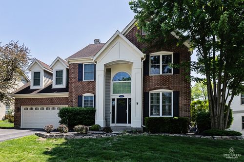 335 Wentworth Ln, Bartlett, IL, 60103-2949 | Card Image