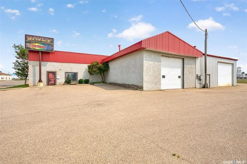 751 High Street W, Home with 0 bedrooms, 0 bathrooms and null parking in Moose Jaw SK | Card Image