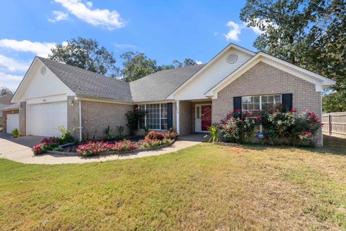 1814 Pleasant Pointe Cir, Bryant, AR, 72022-3966 | Card Image