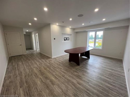 c-770 Glengarry Cres, Fergus, ON, N1M0E1 | Card Image