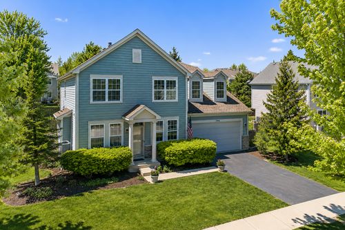 394 Rockland Ave, Elgin, IL, 60124-3832 | Card Image