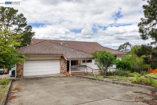 6727 Sunnyslope Ave, Castro Valley, CA, 94552-9760 | Card Image