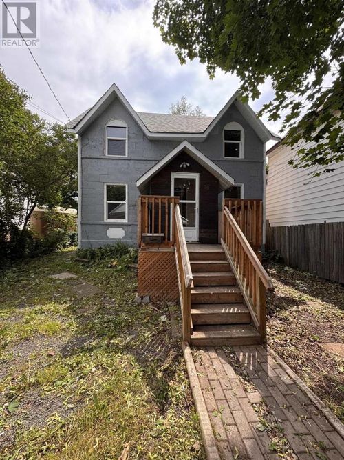 30 Grosvenor Ave, Sault Ste. Marie, ON, P6B2L9 | Card Image
