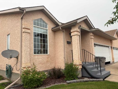 8854 106 Ave, Grande Prairie, AB, T8X1L3 | Card Image