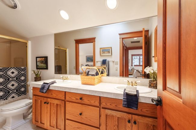 Guest Bathroom | Image 53