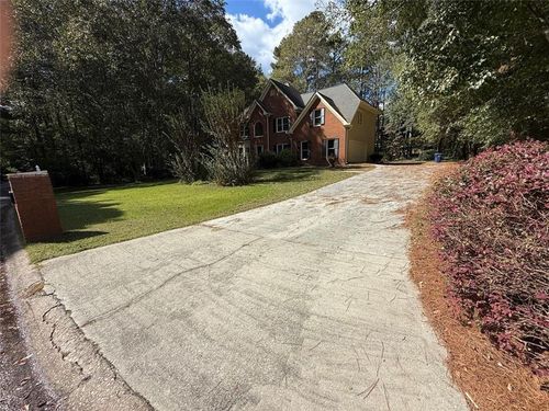 2781 Jen Chris Dr, Snellville, GA, 30039-7108 | Card Image