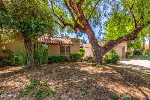 7207 E Solano Dr, Scottsdale, AZ, 85250-6035 | Card Image