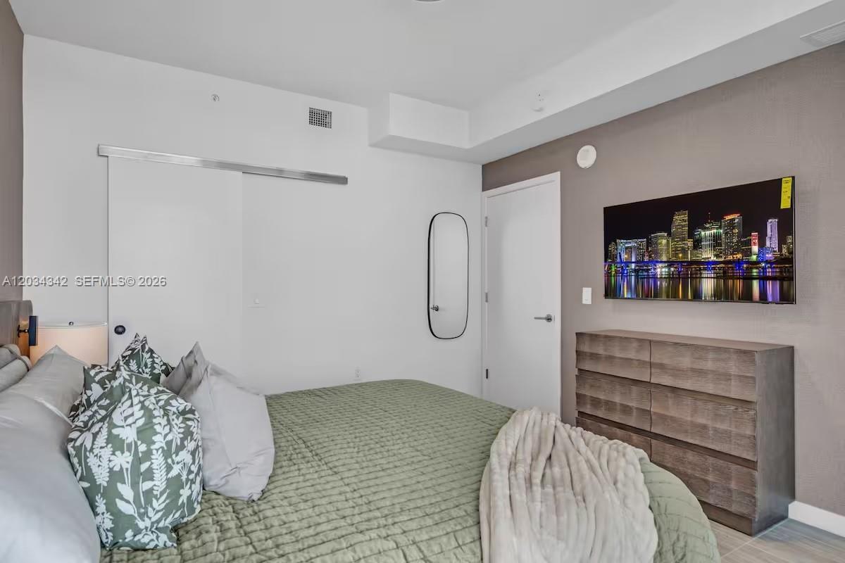 Residential Lease in Miami Beach 5
