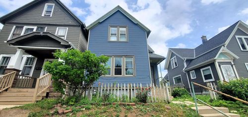 1028 S 32nd Street, Milwaukee, WI, 53215 | Card Image