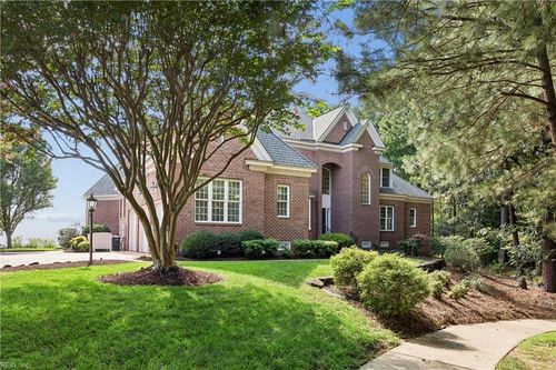 2941 Barrets Pointe Rd, WILLIAMSBURG, VA, 23185-7557 | Card Image