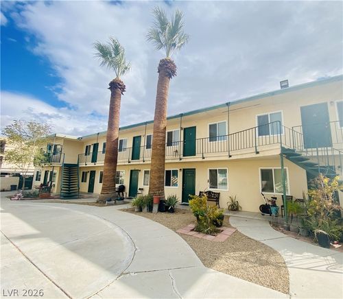 apt-19-3772 Royal Crest St, Las Vegas, NV, 89119-7014 | Card Image