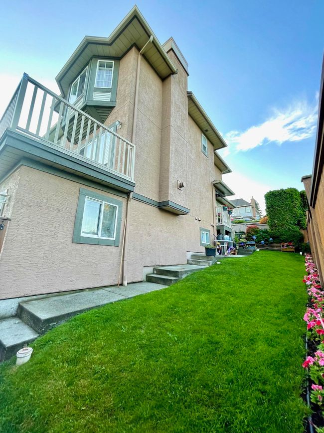 4 - 1203 Cartier Avenue, Townhouse with 3 bedrooms, 2 bathrooms and null parking in Coquitlam BC | Image 6