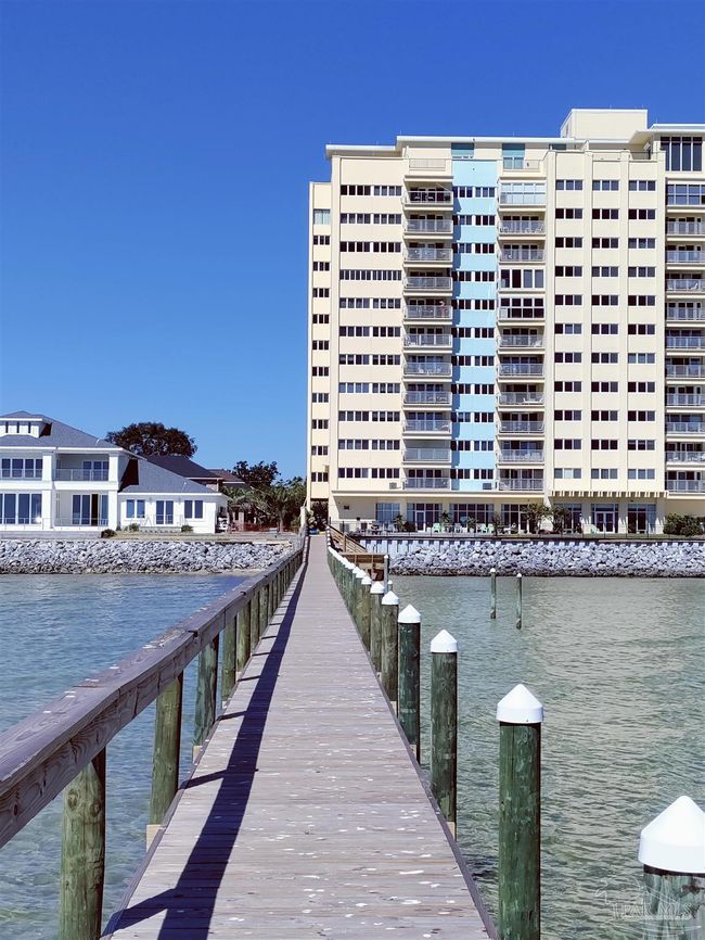 APT-901 - 825 Bayshore Dr, Condo with 2 bedrooms, 2 bathrooms and null parking in PENSACOLA FL | Image 49