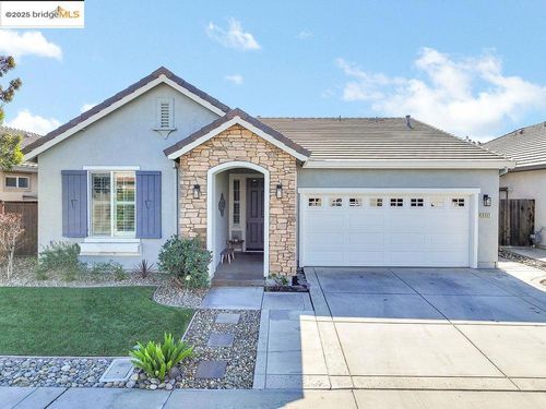 8353 Brookhaven Cir, Discovery Bay, CA, 94505-2686 | Card Image