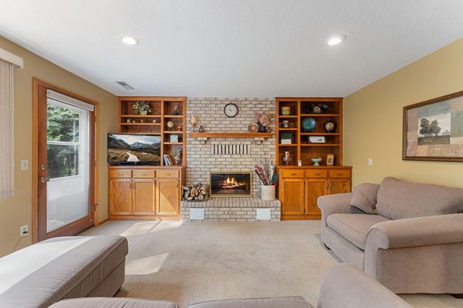 This is the perfect spot to enjoy your family and friends. | Image 24