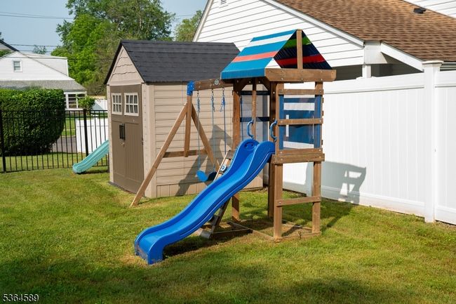 1457 George St, House other with 4 bedrooms, 1 bathrooms and null parking in Plainfield NJ | Image 5