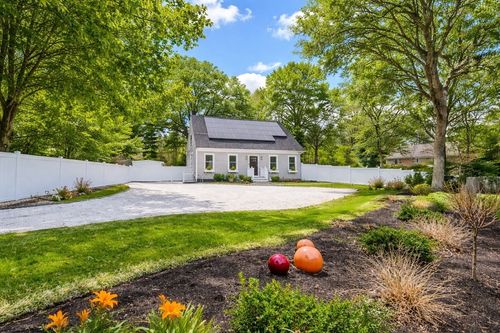 92 Rainbow Ave, East Falmouth, MA, 02536-4955 | Card Image