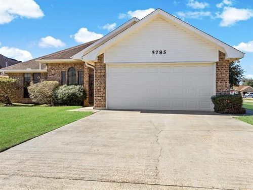 5785 Phyllis Ln, Beaumont, TX, 77713-9539 | Card Image