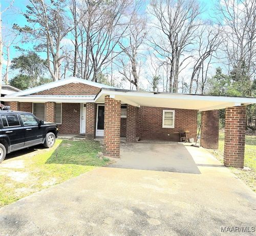 2 Luker Cir, Selma, AL, 36701-7916 | Card Image