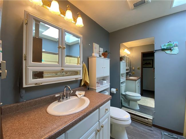Main Bath | Image 9