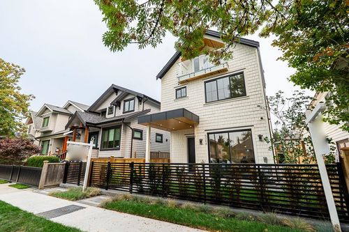 2-5304 Elgin St, Vancouver, BC, V5W3J8 | Card Image