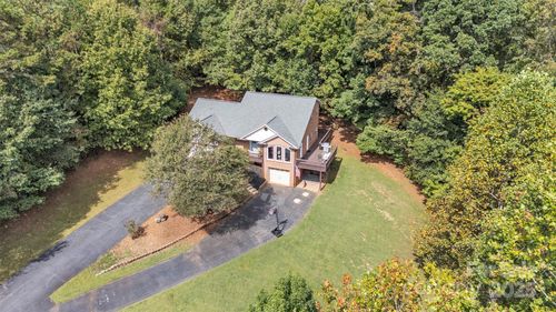 86 Sharon Valley Dr, Hickory, NC, 28601-7847 | Card Image
