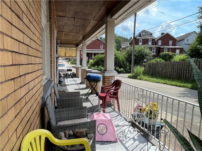Tenants love the extra outdoor space... | Image 5