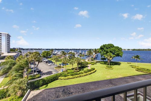 511-136 Lakeshore Dr, North Palm Beach, FL, 33408-3684 | Card Image