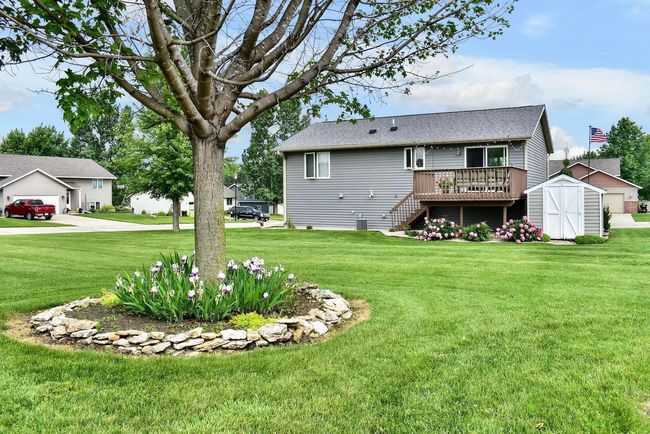 36 Back Yard & Perennials.jpg | Image 36