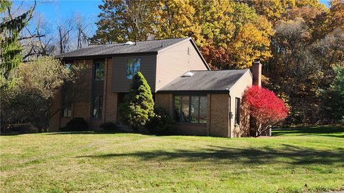 107 Spring Hollow Dr, Apollo, PA, 15613-8720 | Card Image