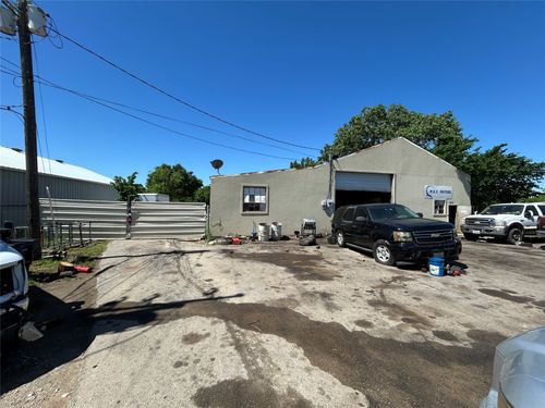 300 E Kennedale Pkwy, Kennedale, TX, 76060-3212 | Card Image