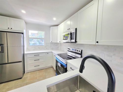 apt-2h-108 Royal Park Dr, Oakland Park, FL, 33309-6522 | Card Image
