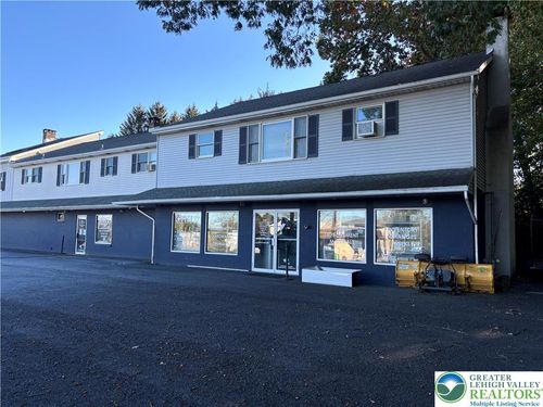 4095 Chestnut St, Emmaus, PA, 18049-1013 | Card Image