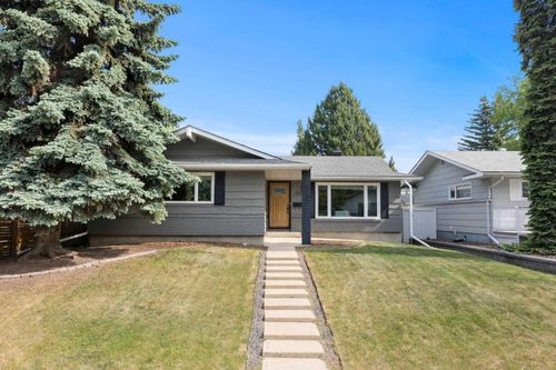 20 Mapleburn Dr Se, Calgary, AB, T2J1Y4 | Card Image