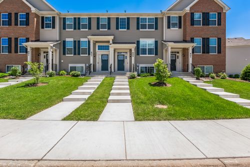 605 Brook Ct, Oswego, IL, 60543-3016 | Card Image