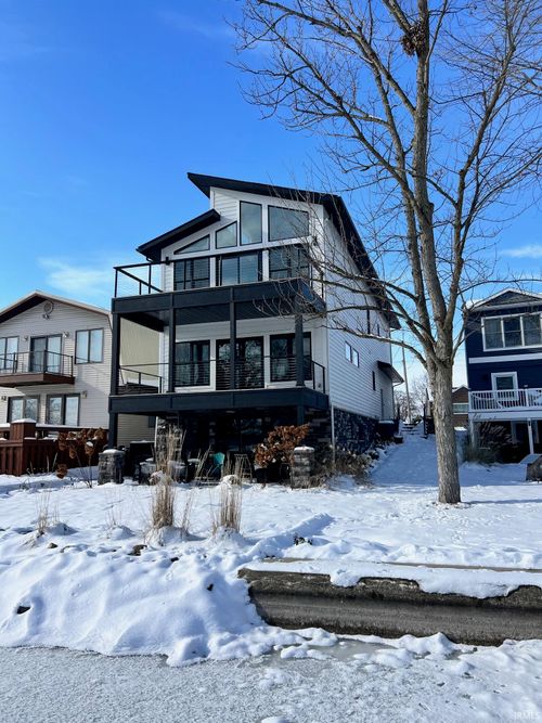 2131 Boulevard St, Rochester, IN, 46975-8913 | Card Image