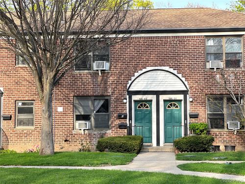 2-19649 69th Avenue, New York, NY, 11365 | Card Image