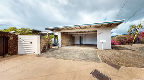 1588 Saint Louis Dr, Honolulu, HI, 96816-1921 | Card Image