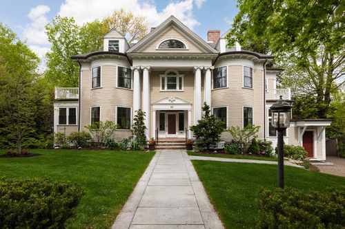 50 Sumner Rd, Brookline, MA, 02445-5826 | Card Image