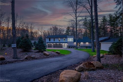 7174 Kinsman Road, Russell, OH, 44072 | Card Image