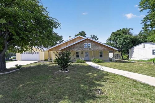 7228 Emerald Dr, Brownwood, TX, 76801-0051 | Card Image