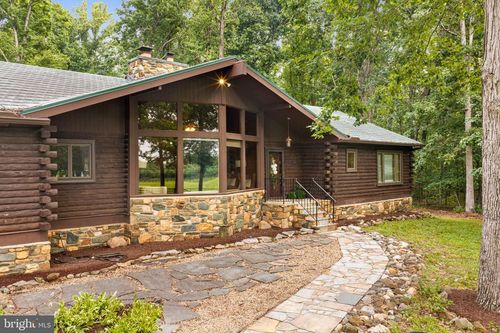 10904 Manley Rd, NOKESVILLE, VA, 20181-1506 | Card Image