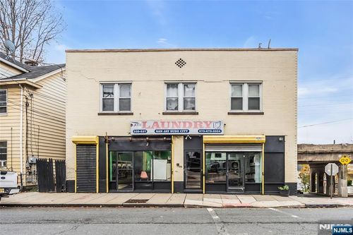 537 Scotland Rd, Orange, NJ, 07050-2277 | Card Image