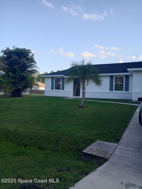 1238 Sanchez St Se, Palm Bay, FL, 32909-5565 | Card Image