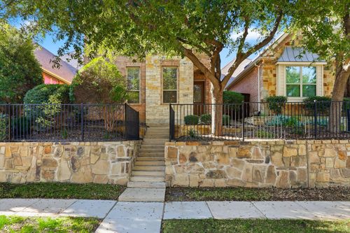 2462 Sunderland Ln, Lewisville, TX, 75067-6716 | Card Image