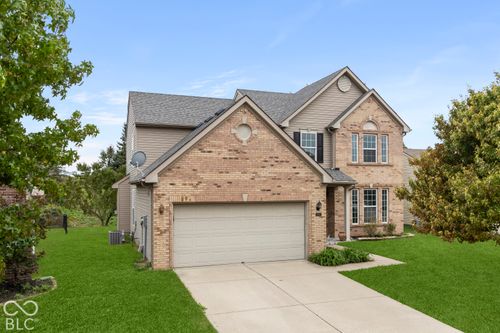 6552 Amherst Way, Zionsville, IN, 46077-9145 | Card Image